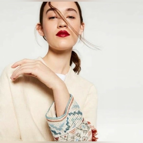 ZARA Cream Coat with Patterned and Fringe Cuffs - Picture 3 of 8